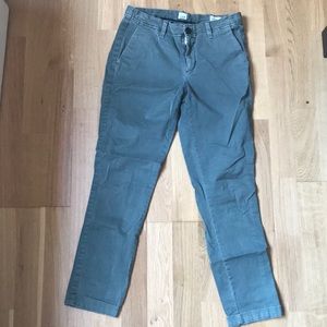 GAP girlfriend chino
